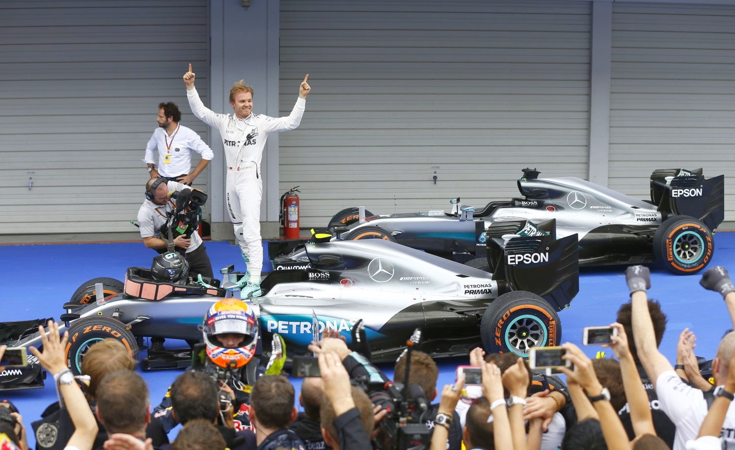 Rosberg poised to take 2016 title