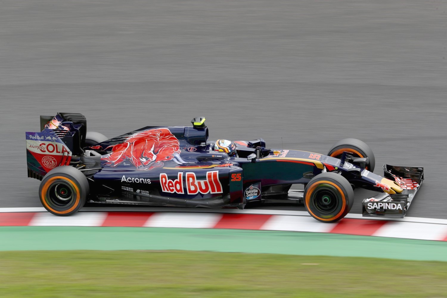 Carlos Sainz Jr. beat Verstappen at Toro Rosso