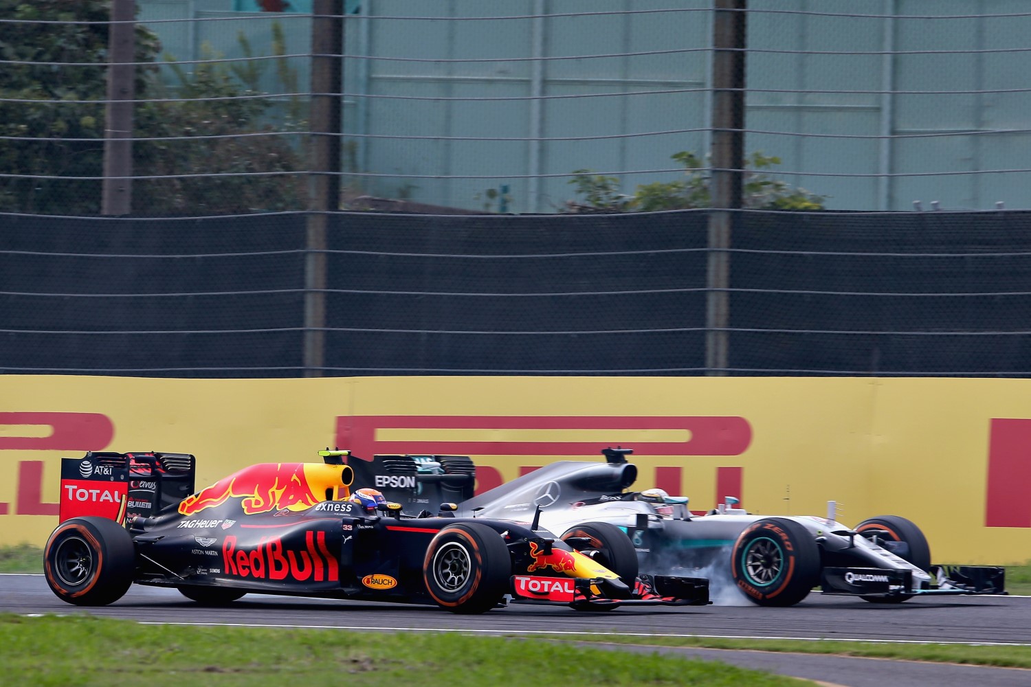 Verstappen and Hamilton brake for the chicane on the final lap, Verstappen came out ahead