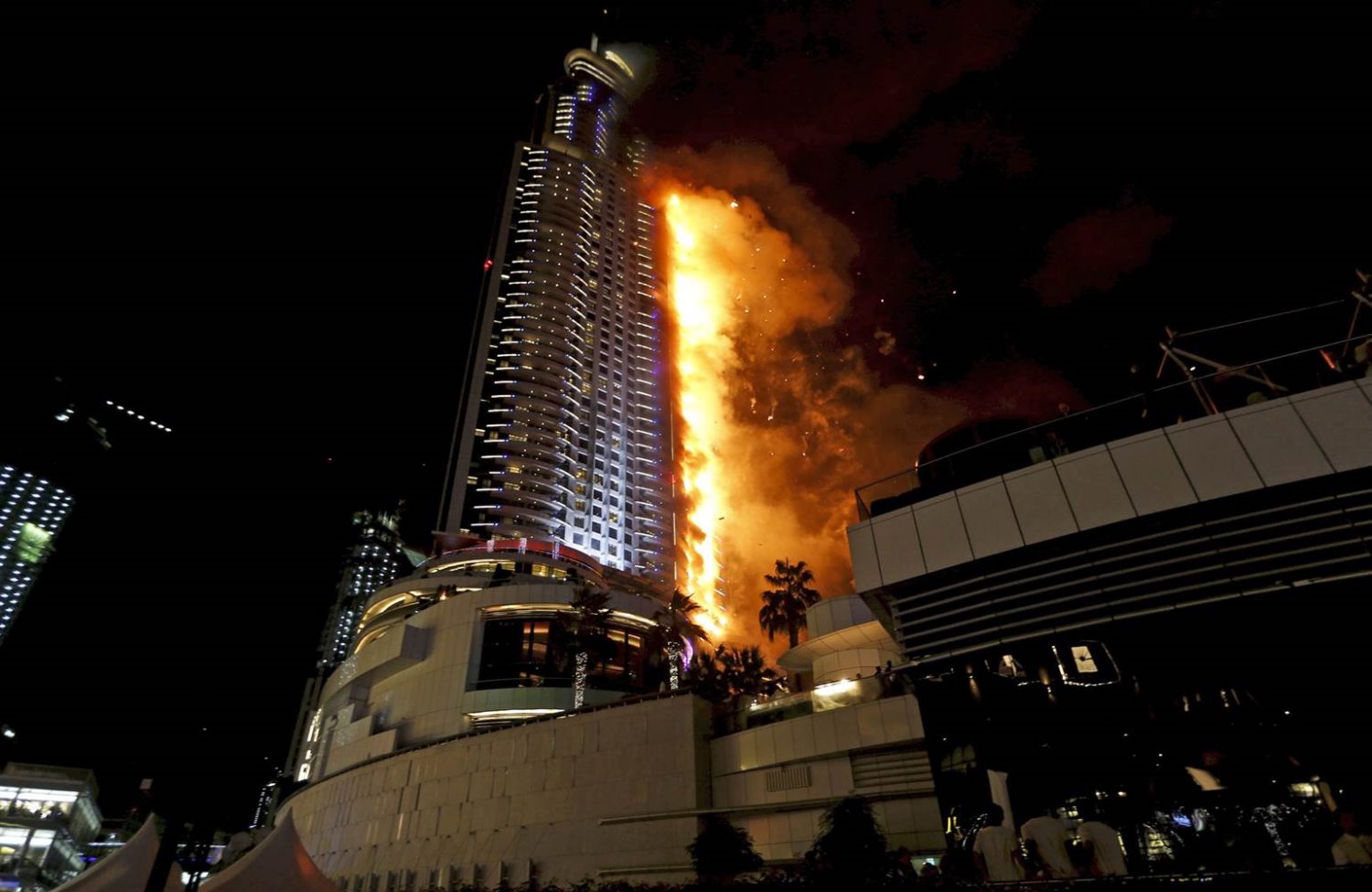 Dubai New Year's eve fire