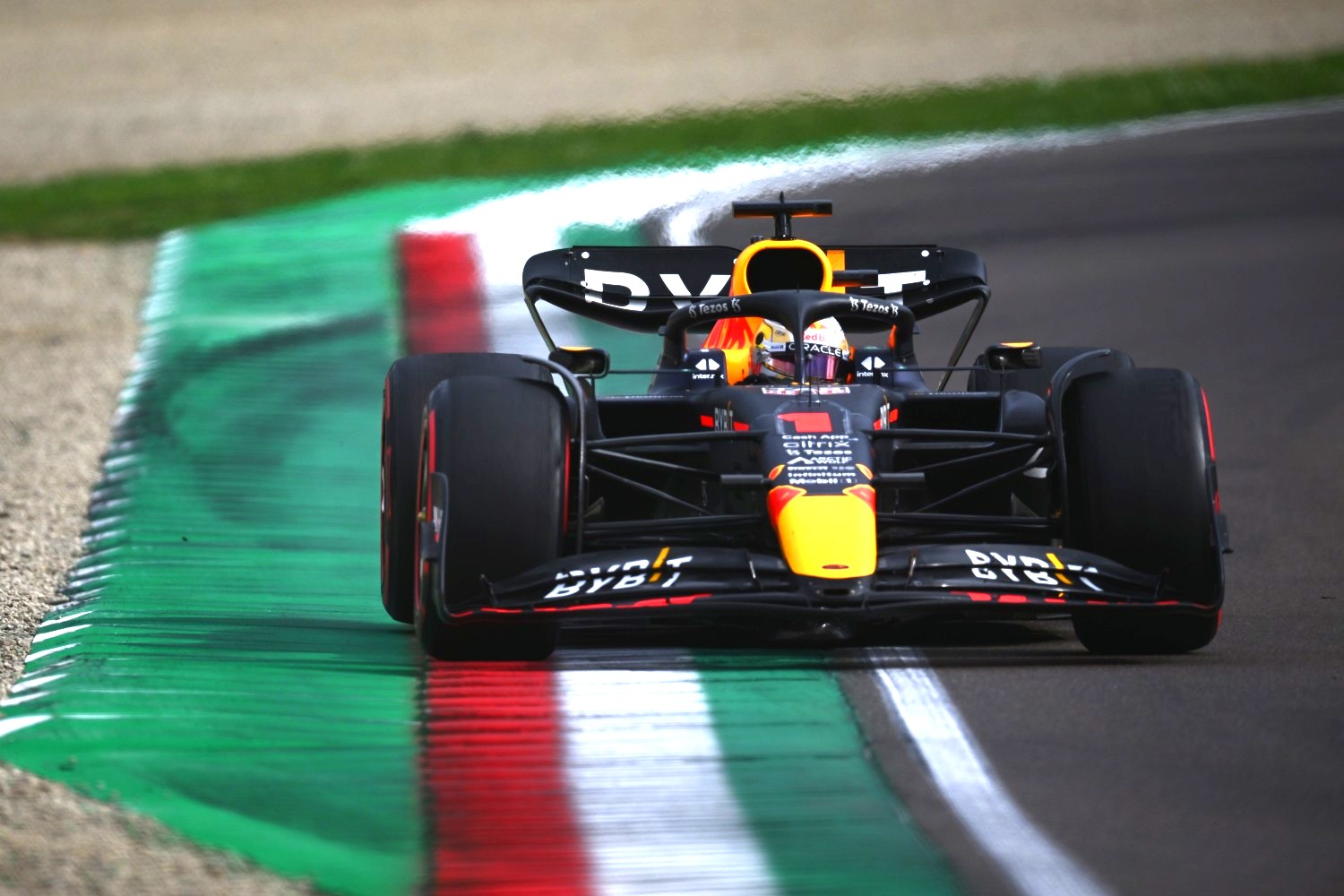 Max Verstappen of the Netherlands driving the (1) Oracle Red Bull Racing RB18 on track during Sprint ahead of the F1 Grand Prix of Emilia Romagna at Autodromo Enzo e Dino Ferrari on April 23, 2022 in Imola, Italy. (Photo by Clive Mason/Getty Images)