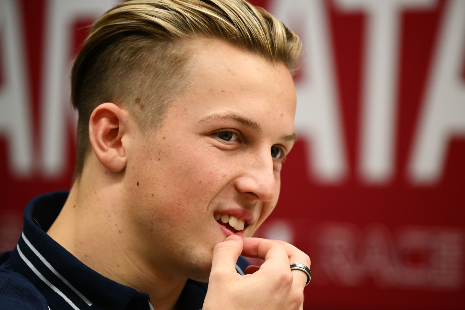 Liam Lawson of New Zealand and Scuderia AlphaTauri attends the Drivers Press Conference during previews ahead of the F1 Grand Prix of Qatar at Lusail International Circuit on October 05, 2023 in Lusail City, Qatar. (Photo by Clive Mason/Getty Images) // Getty Images / Red Bull Content Pool