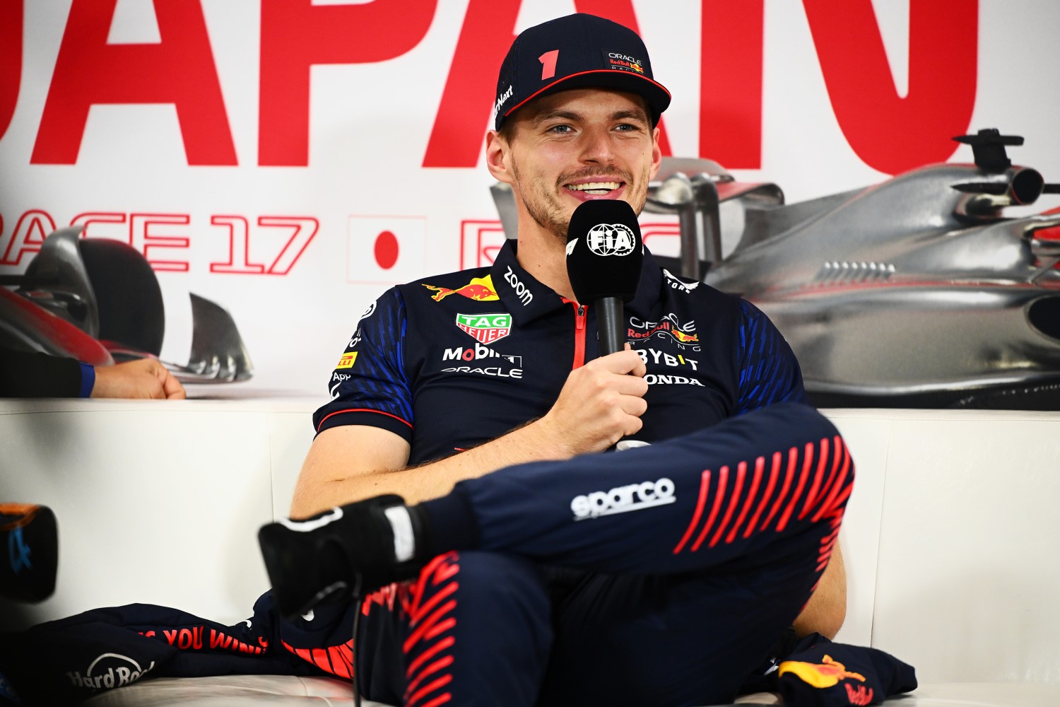 Race winner Max Verstappen of the Netherlands and Oracle Red Bull Racing talks in a press conference after the F1 Grand Prix of Japan at Suzuka International Racing Course on September 24, 2023 in Suzuka, Japan. (Photo by Clive Mason/Getty Images) // Getty Images / Red Bull Content Pool 