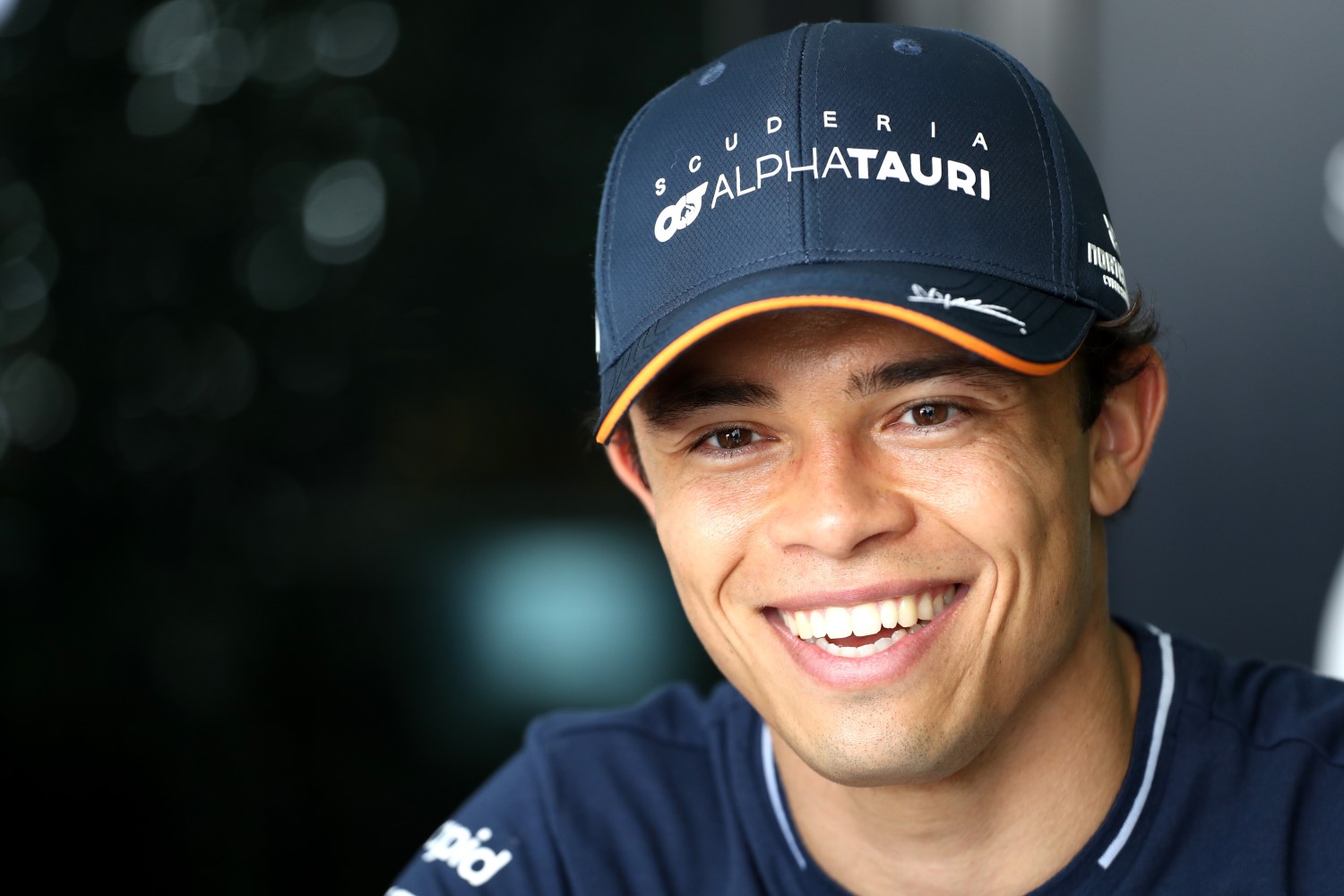 Nyck de Vries of Netherlands and Scuderia AlphaTauri talks to the media in the Paddock during previews ahead of the F1 Grand Prix of Saudi Arabia at Jeddah Corniche Circuit on March 16, 2023 in Jeddah, Saudi Arabia. (Photo by Peter Fox/Getty Images) // Getty Images / Red Bull Content Pool