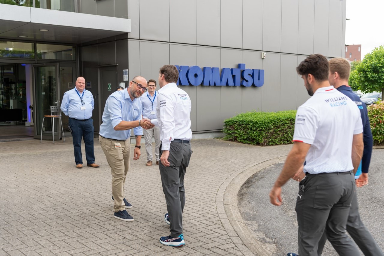 Williams Racing Team Principal James Vowles was given a special behind-the-scenes visit to Komatsus European headquarters in Vilvoorde, near Brussels. Photo by Luc Hilderson