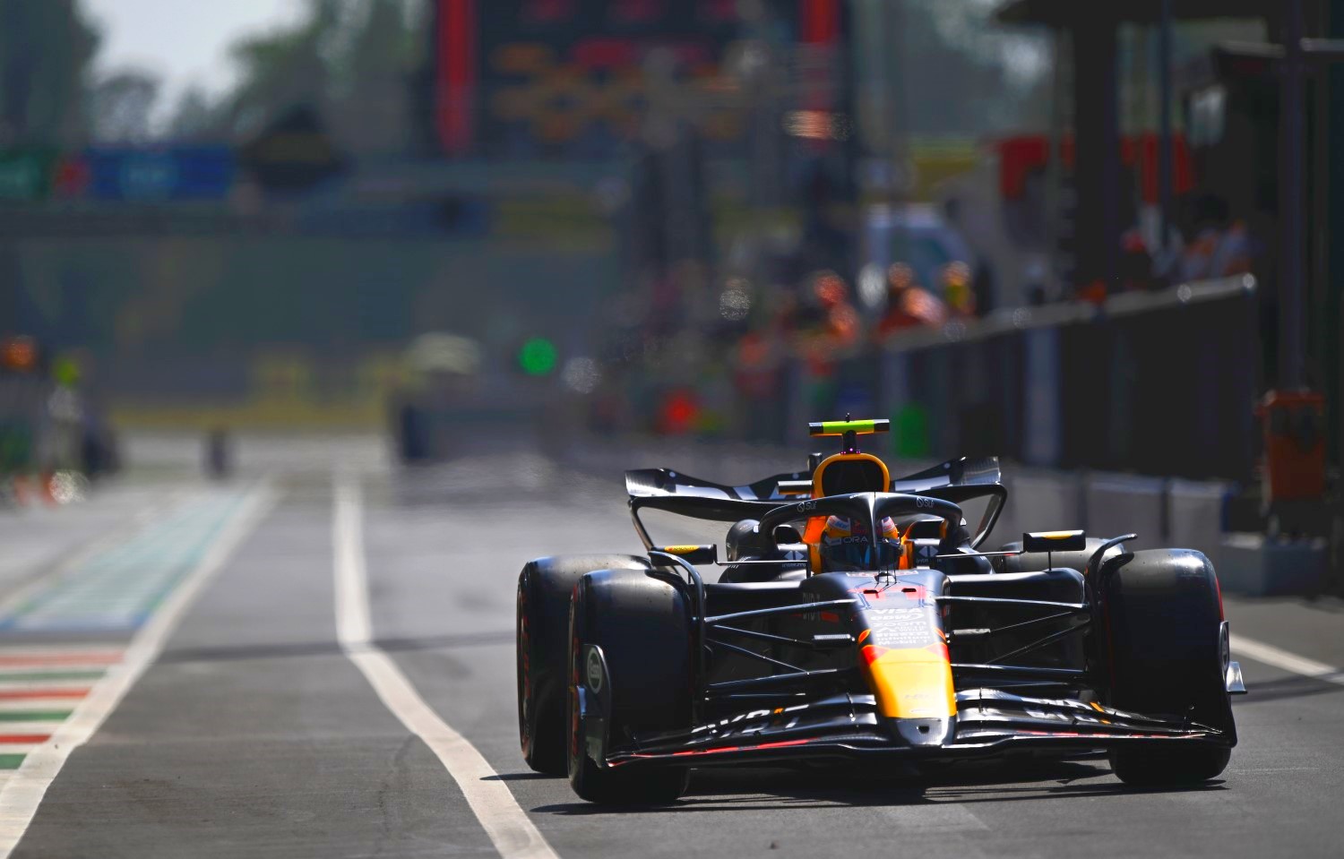 Sergio Perez of Mexico driving the (11) Oracle Red Bull Racing RB20 in the Pitlane during practice ahead of the F1 Grand Prix of Italy at Autodromo Nazionale Monza on August 30, 2024 in Monza, Italy. (Photo by Rudy Carezzevoli/Getty Images) // Getty Images / Red