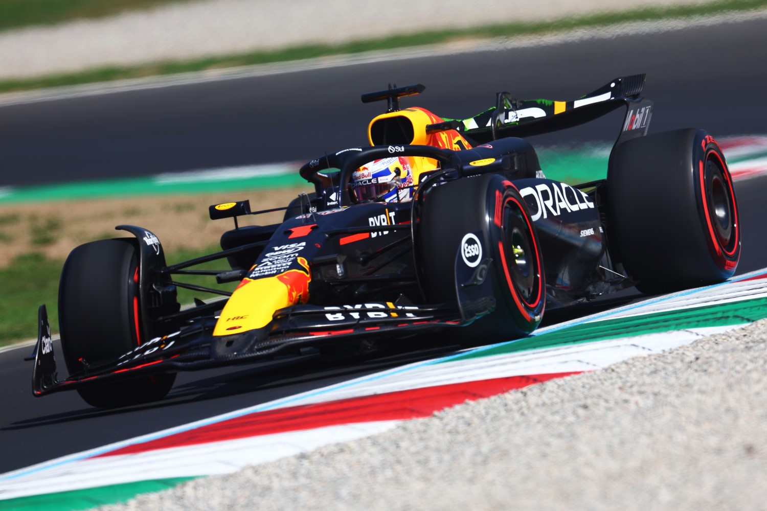 Max Verstappen of the Netherlands driving the (1) Oracle Red Bull Racing RB20 on track during practice ahead of the F1 Grand Prix of Italy at Autodromo Nazionale Monza on August 30, 2024 in Monza, Italy. (Photo by Clive Rose/Getty Images) // Getty Images / Red Bull Content Pool