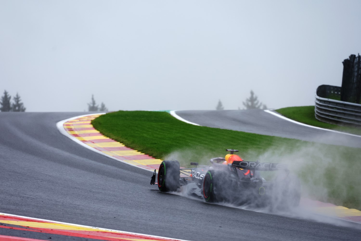 Max Verstappen of the Netherlands driving the (1) Oracle Red Bull Racing RB20 on track during final practice ahead of the F1 Grand Prix of Belgium at Circuit de Spa-Francorchamps on July 27, 2024 in Spa, Belgium. (Photo by Mark Thompson/Getty Images) // Getty Images / Red Bull Content Pool