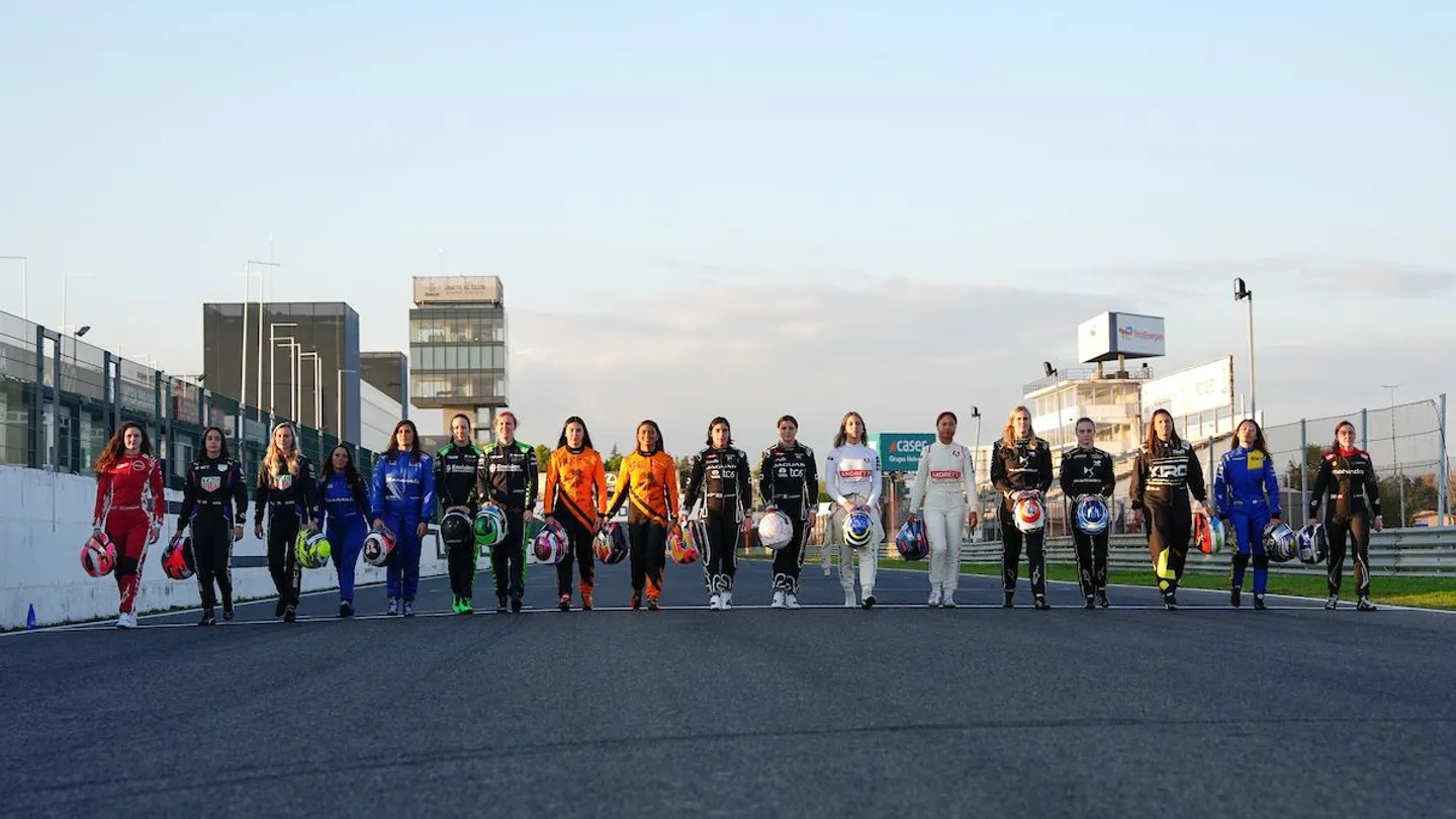 18 Woman Test at Jarama