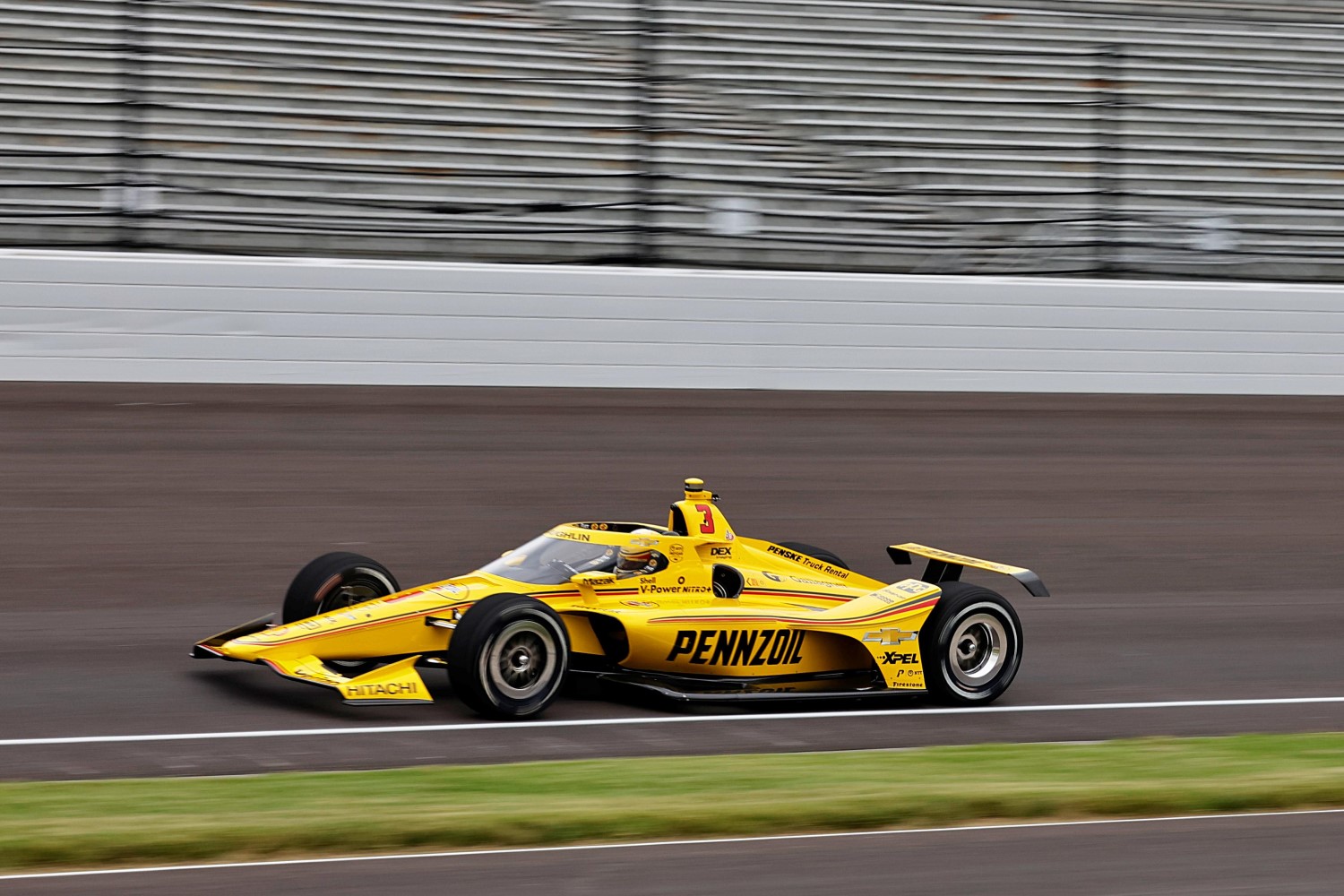 IndyCar McLaughlin tops the Top 12 Sunday Qualifying