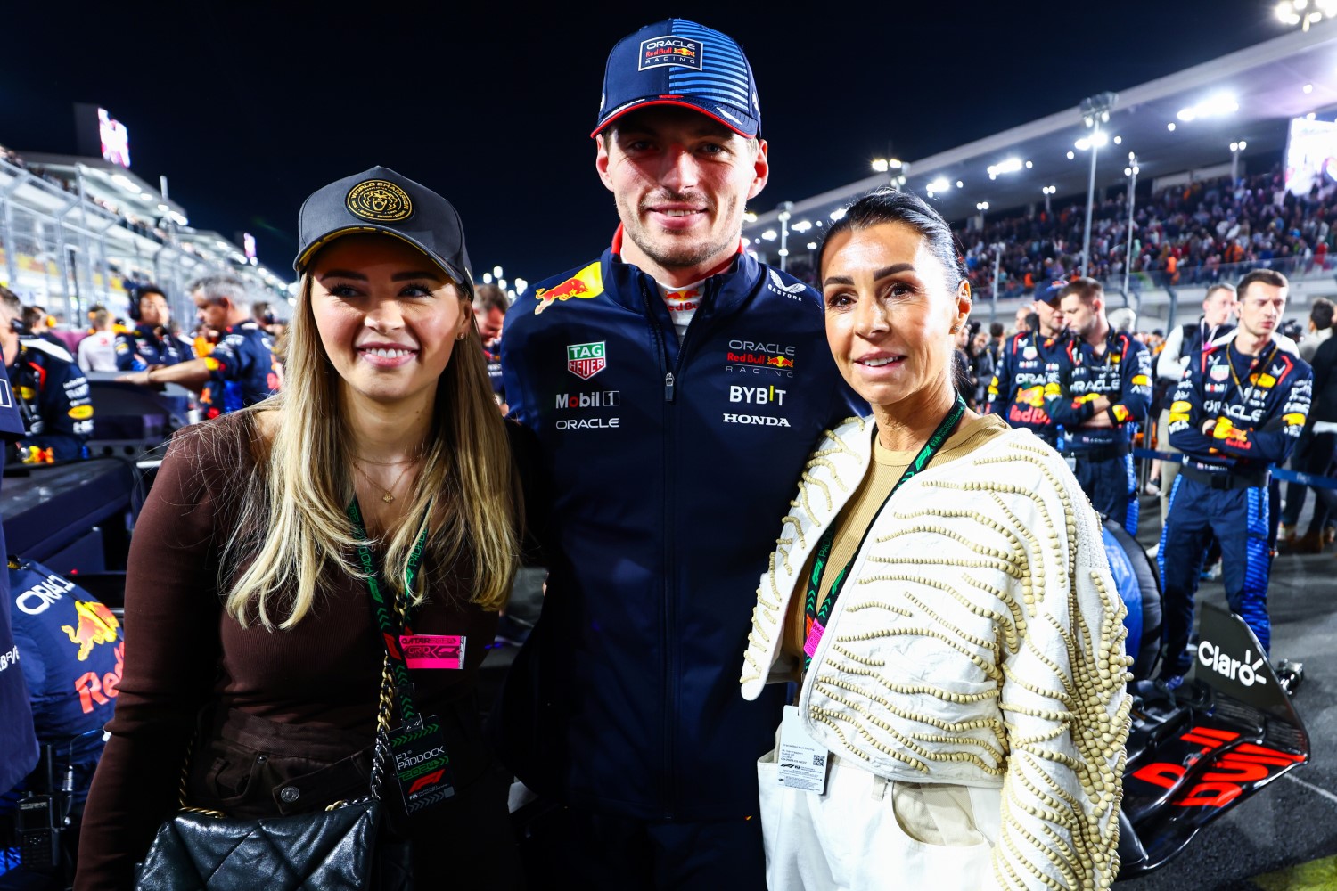 Victoria Verstappen, Max Verstappen of the Netherlands and Oracle Red Bull Racing and Max Verstappen's mother Sophie Kumpen pose for a photo on the grid prior to the F1 Qatar GP at Lusail International Circuit on December 01, 2024 in Lusail City, Q