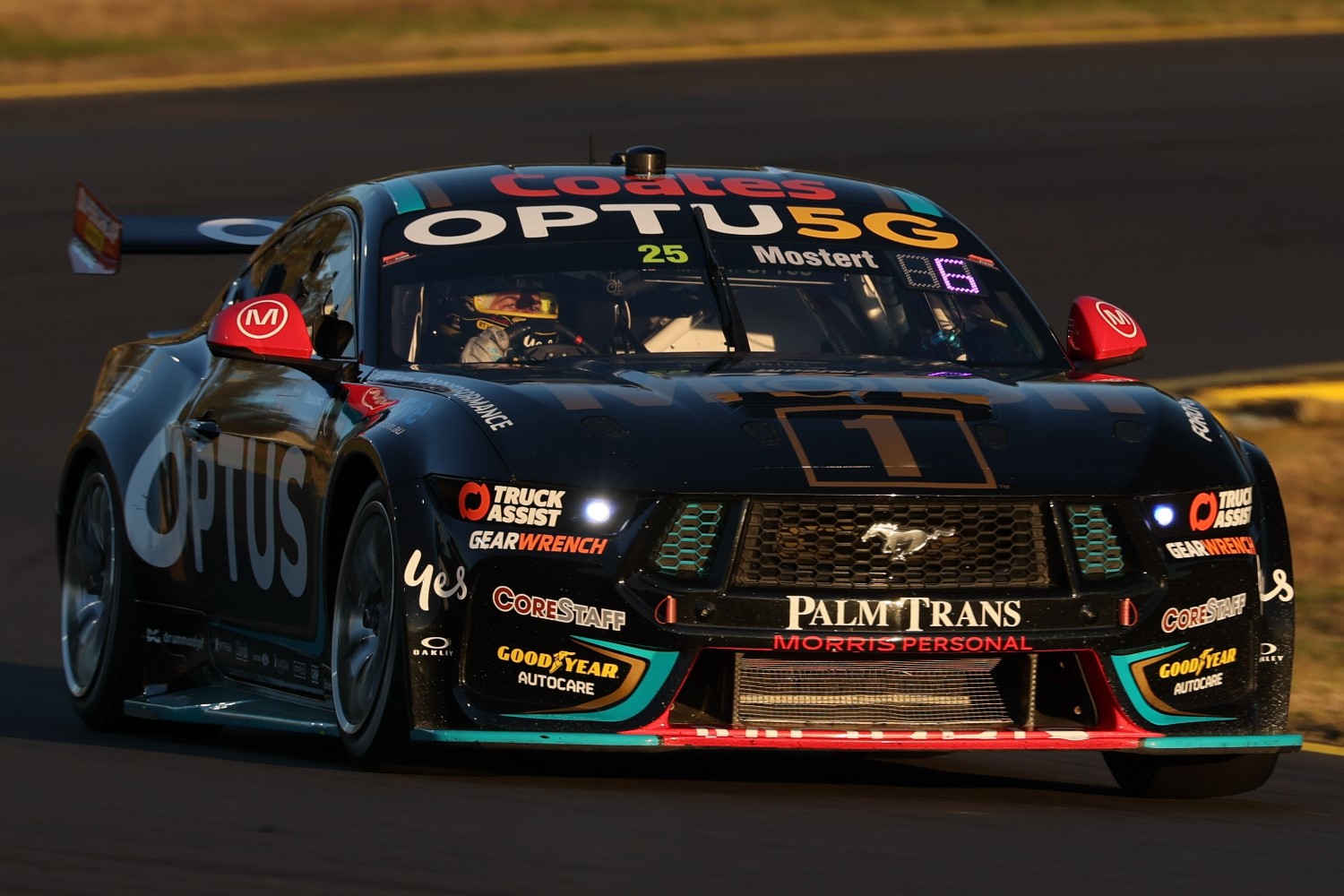 Mostert takes clean sweep with Sunday win in Sydney