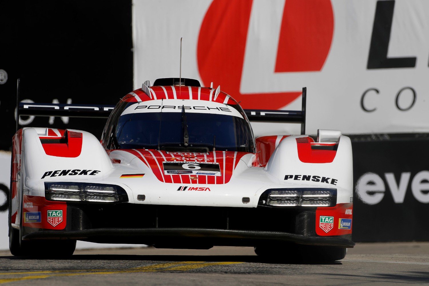 #6: Porsche Penske