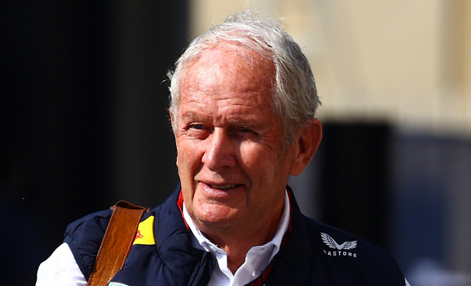 Oracle Red Bull Racing Team Consultant Dr Helmut Marko walks in the Paddock prior to practice ahead of the F1 Grand Prix of Abu Dhabi at Yas Marina Circuit on December 06, 2024 in Abu Dhabi, United Arab Emirates. (Photo by Mark Thompson/Getty Images) // Getty Images / Red Bull Content Pool /