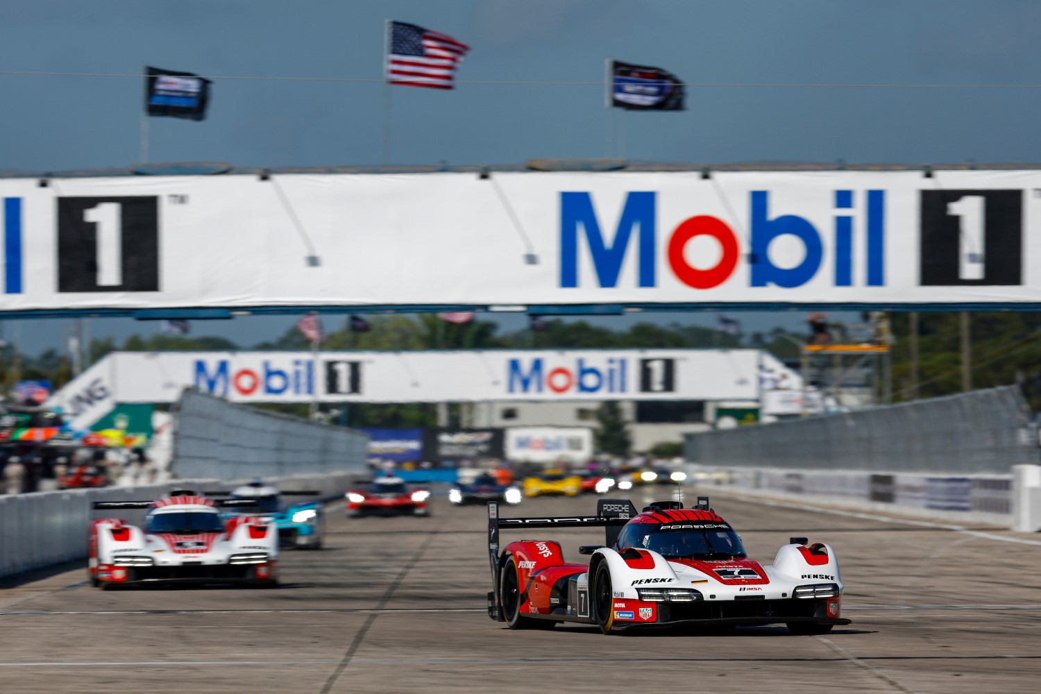 #7: Porsche Penske Motorsports, Porsche 963, GTP: Felipe Nasr, Nick Tandy, Laurens Vanthoor