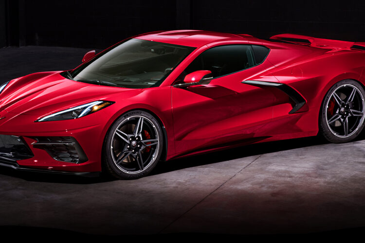 Chevy unveils C8 mid-engine Corvette