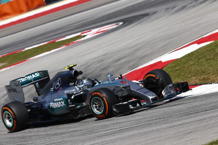 Malaysian GP: Mercedes 1-2 in final practice