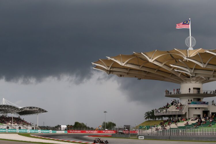 Malaysia could switch to a night race