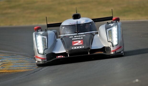 Lone Audi outduels four Peugeots at LeMans