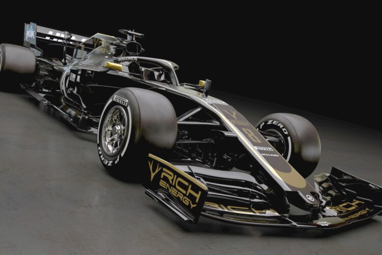 Haas reveals new livery and 2019 Formula 1 car