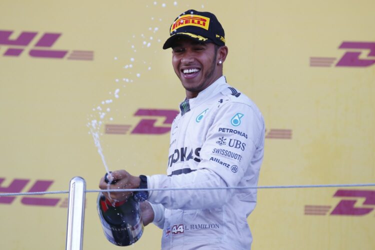 Hamilton leads Mercedes 1-2-3-4-5 in Russia