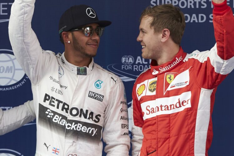 Hamilton-to-Ferrari rumors fire in Bahrain (Update)