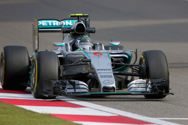 Mercedes using split strategies to defeat Vettel’s Ferrari