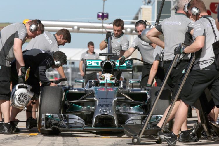 Hamilton could retain ’44’