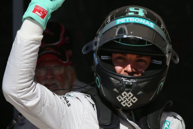 Rosberg beats Hamilton for USGP pole