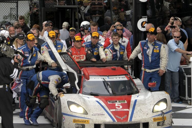 Barbosa, Bourdais, Fittipaldi and Frisselle win Rolex 24