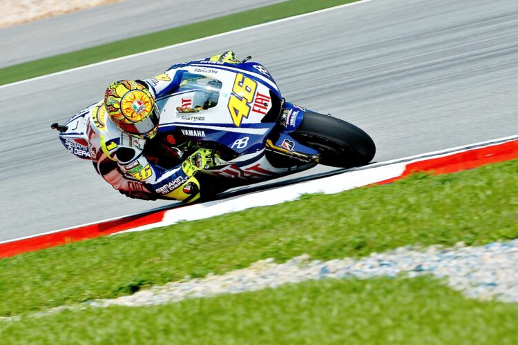 Rossi wins Sepang thriller