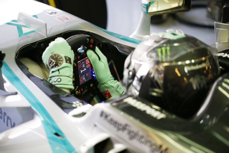 Abu Dhabi GP: Rosberg tops final practice