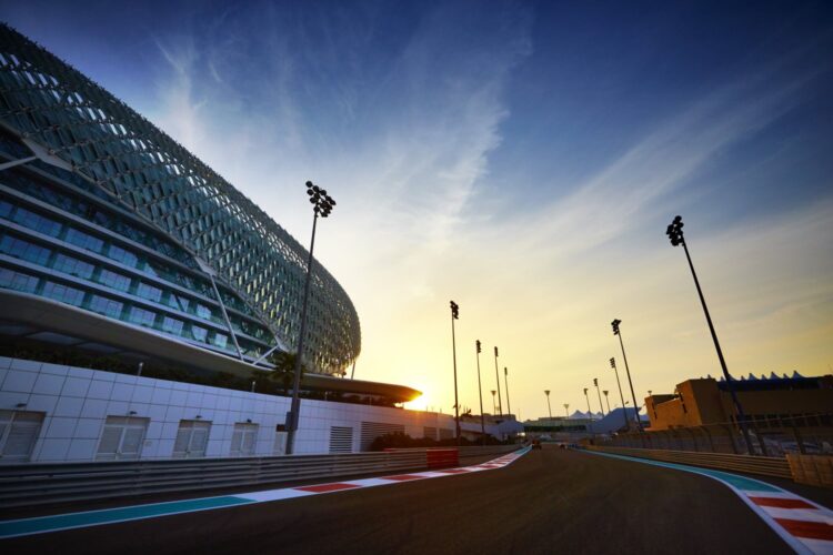 Abu Dhabi GP: Mercedes duo make mockery of practice 1