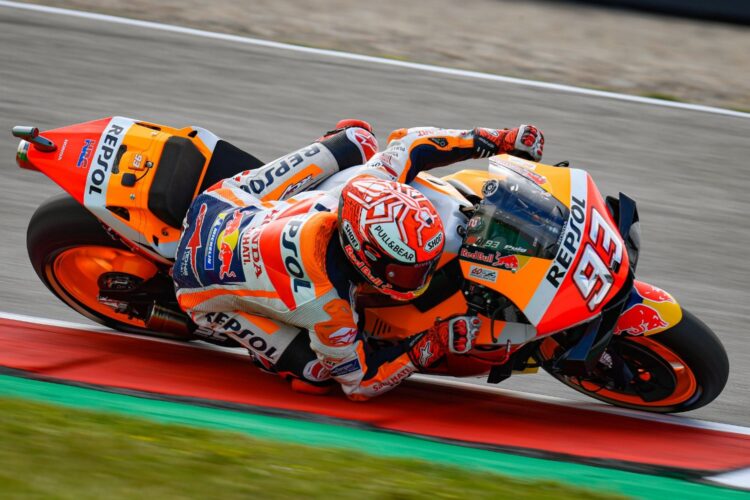 Marquez smokes rivals in opening practice