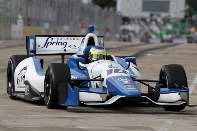 Huertas wins Race 1 in Houston