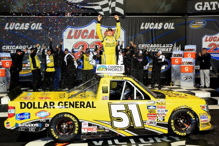 Busch wins Truck race at Chicagoland