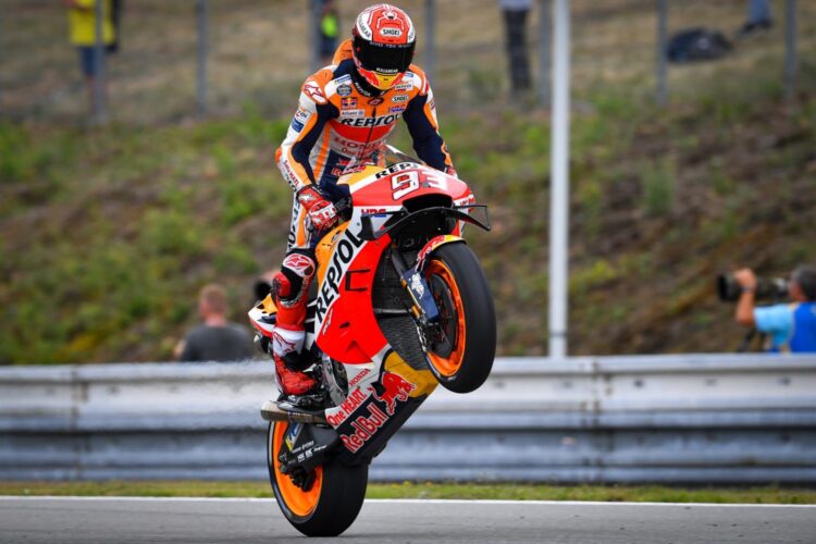 Marquez makes competitors look like Chimpanzees