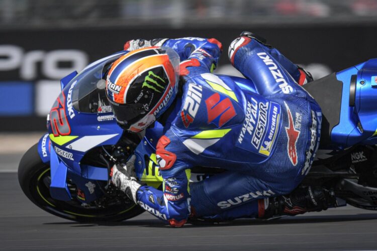 Rins nips Marquez at the line at Silverstone