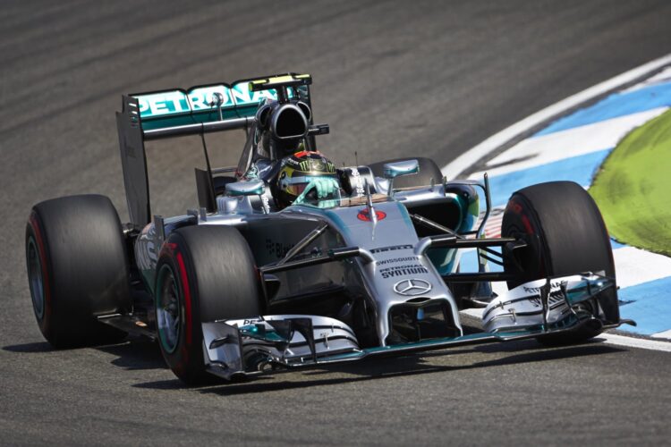 Nico Rosberg goes flag-to-flag in Germany