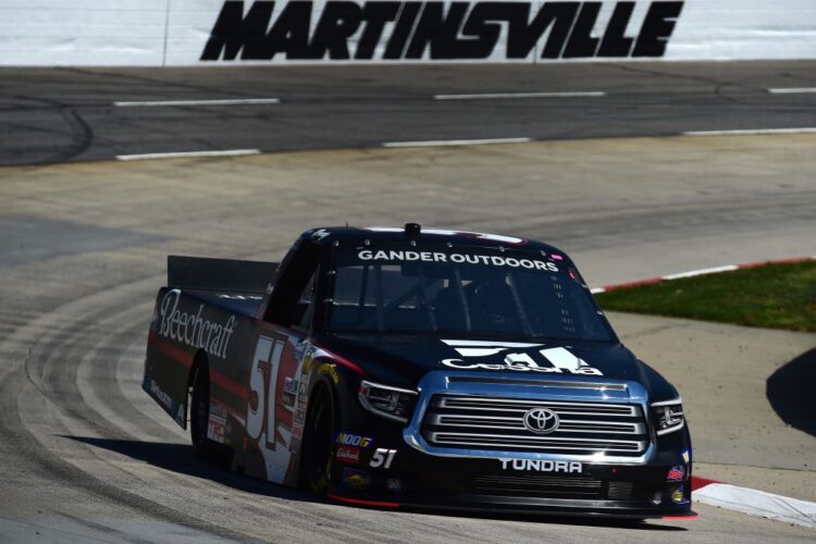 Kyle Busch wins 201st NASCAR race at Martinsville