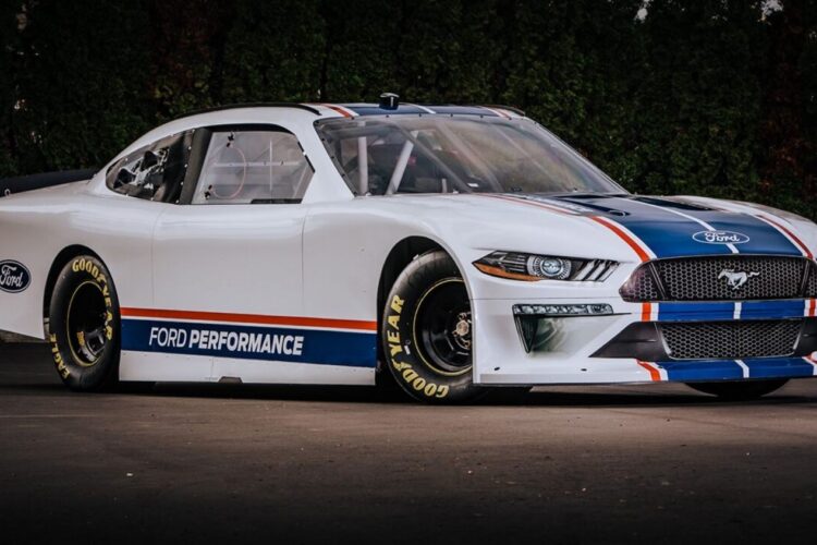 2020 Ford Mustang Xfinity NASCAR car unveiled