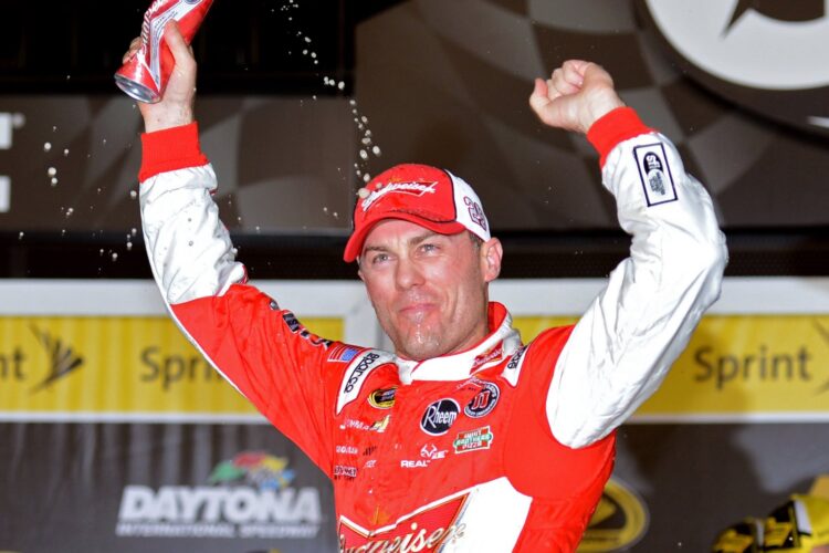 Harvick dominates The Sprint Unlimited