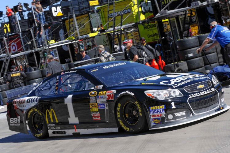 McMurray tops final practice in Vegas