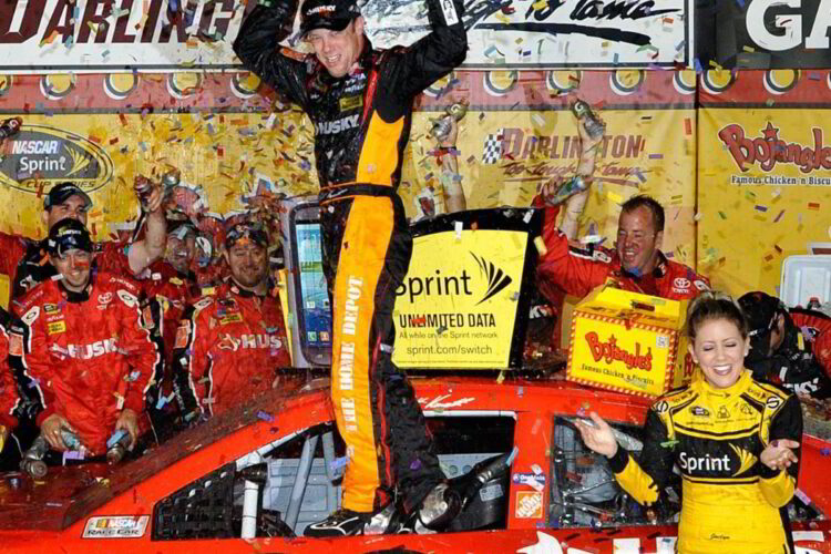 Kenseth wins Southern 500 at Darlington