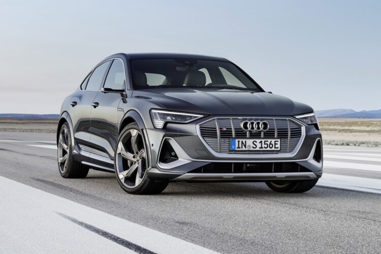 2022 Audi e-tron GT to arrive w/3 years of complimentary DC fast charging