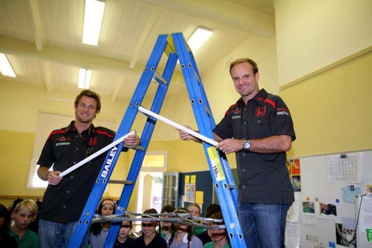 Honda team lights up school in Melbourne