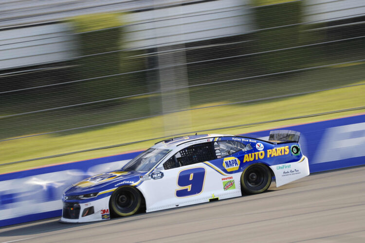 NASCAR: Chase Elliott to start from rear in Texas