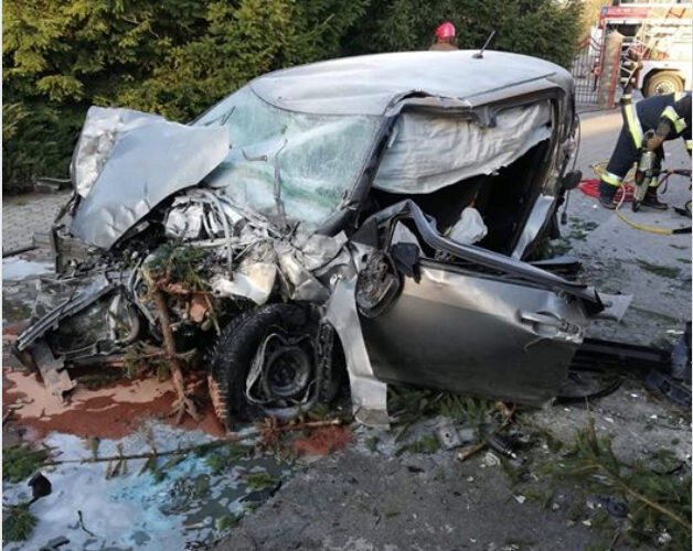 Video: Drunk driver takes flight over roundabout