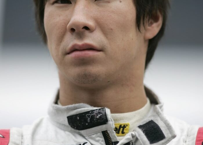 Kobayashi still quickest in Jerez