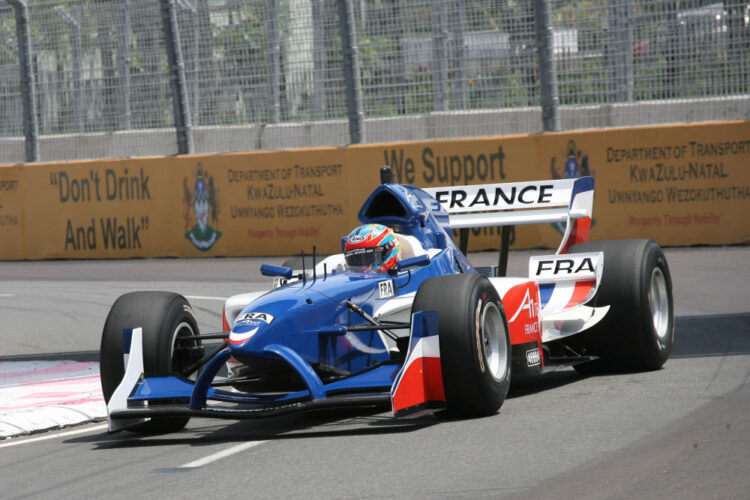 French team fastest in Durban practice